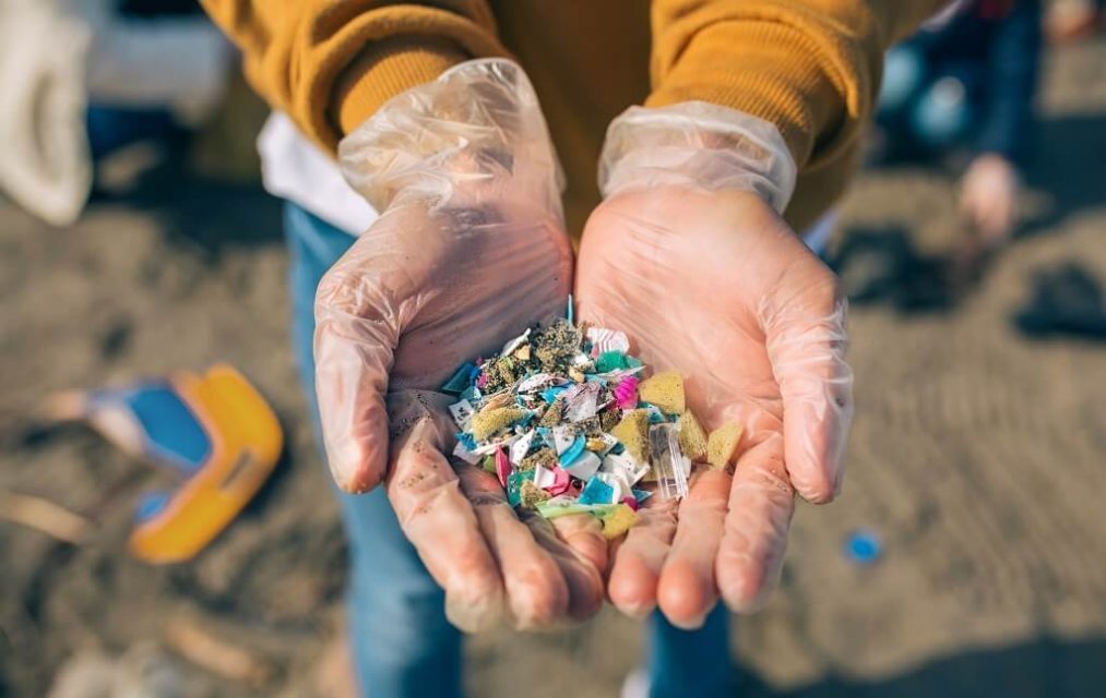 Microplastics of textile origin: how to reduce pollution in the sea